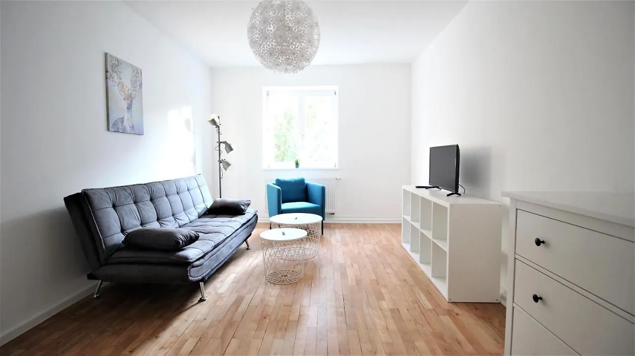 Light-Flooded City Apartment With Balcony And Garden Würzburg