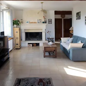 https://mas-dartaud.fr-provencehotel.com